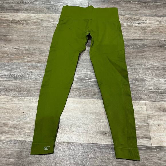 Set Active Kiwi Green Leggings Size Medium - Picture 2 of 6